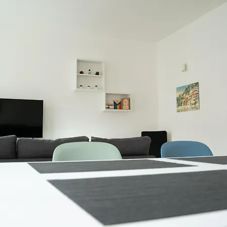 Piazza Xx Settembre - Feel The Centre