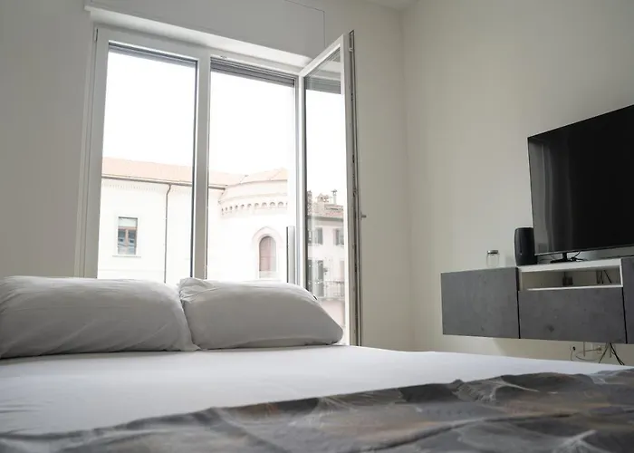 Apartment Piazza Xx Settembre - Feel The Centre *