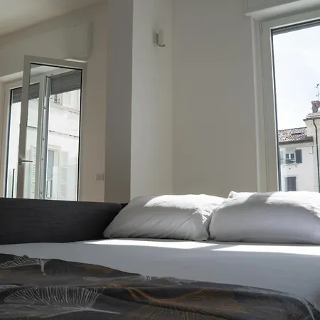 Piazza Xx Settembre - Feel The Centre アパート