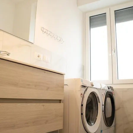 Piazza Xx Settembre - Feel The Centre