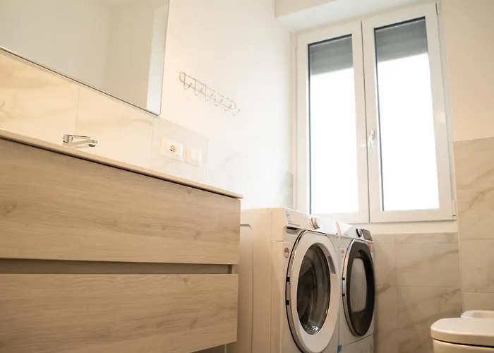 Piazza Xx Settembre - Feel The Centre